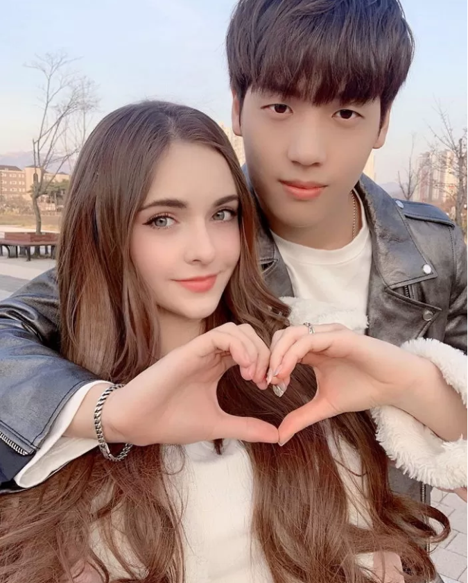 Why this YouTuber couple is so beloved
