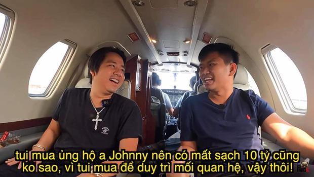 Khoa Pug shared spending a fortune on Johnny Dang's coin