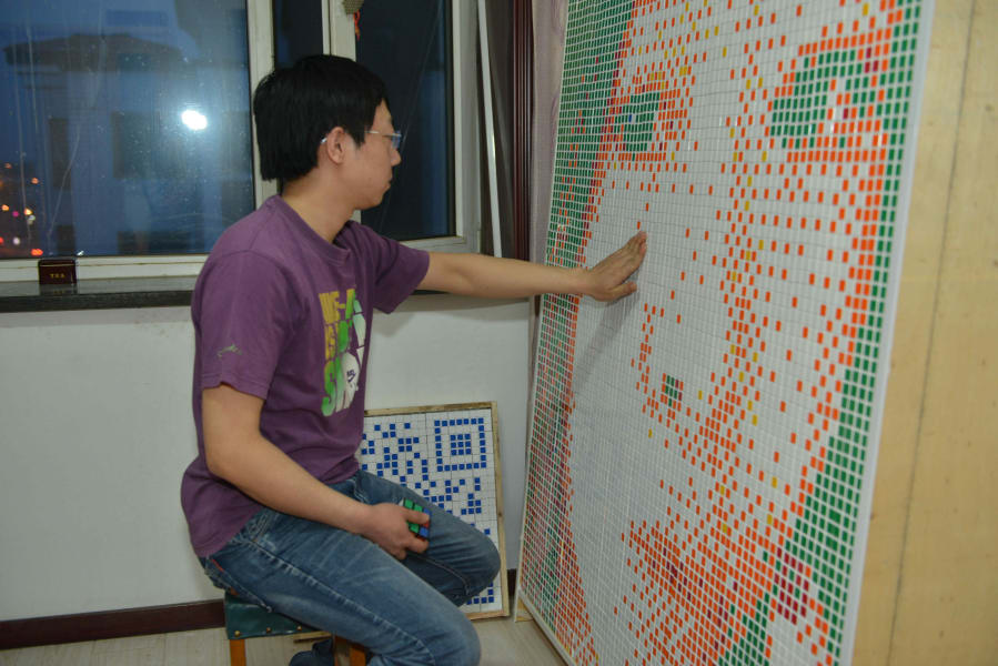 Guy Spends $10K on Rubik’s Cubes to Confess Love, Gets Rejected 1 Tong Aonan - the main guy in this story
