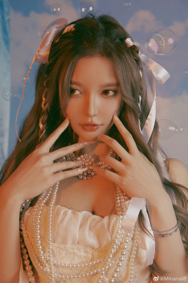 Streamer Mina Reveals Billion-Dollar Income but Complains About Late Pay 1 Mina draws huge attention with her expert dance skills and captivating face