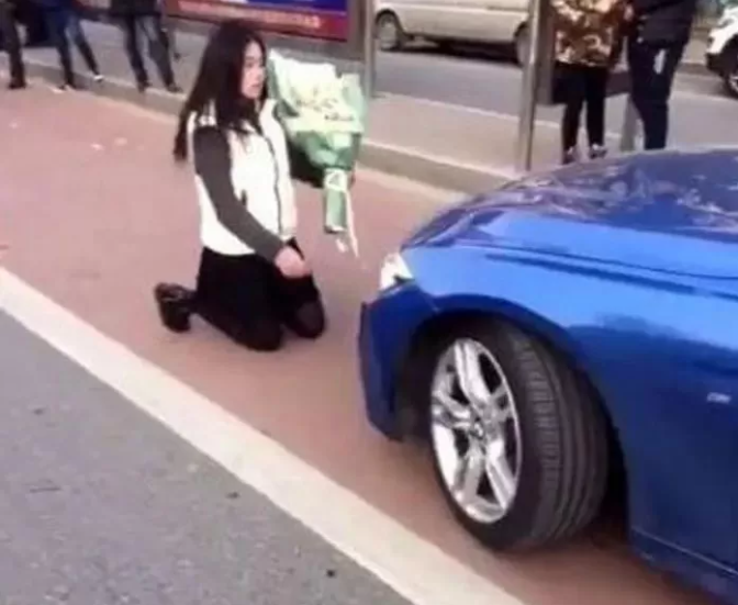 Viral image stirring up the online community recently