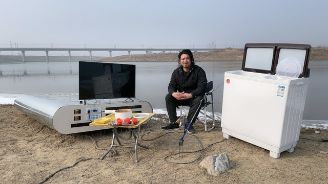 YouTuber with his massive power bank creation