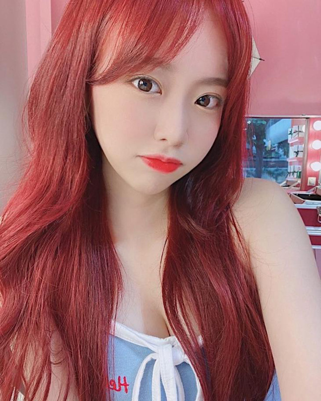 Streamer Tomato Reveals She's Being Stalked by 3 Obsessive Fans 3 Not super famous, but Tomato still faces issues with obsessive fans
