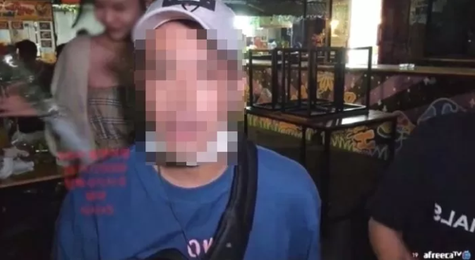 The streamer later explained the incident