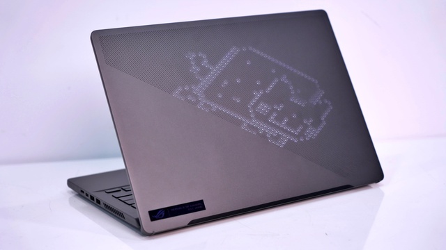 ROG Zephyrus G14 AniMe Matrix LED lid