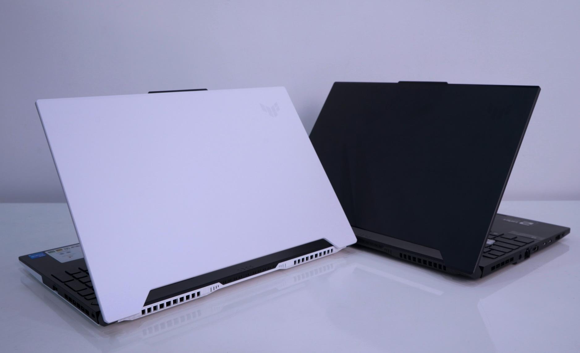 ASUS TUF Dash F15 2022 white model front view