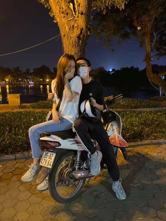 Xuân Bách Changes How He Talks to Girlfriend, Plans Ahead? 3 Since Team Flash Liên Quân Mobile moved to Saigon, their relationship has grown even stronger with less distance between them.