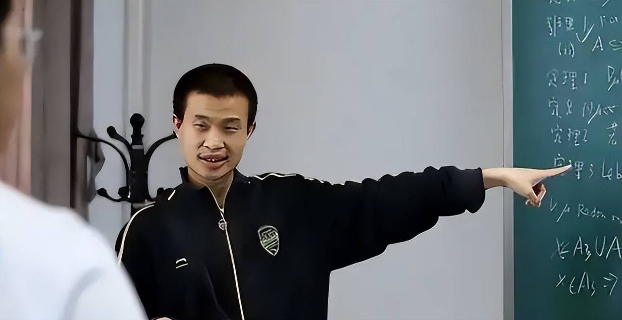 A Chinese gamer recently proved that studying and gaming are closely connected