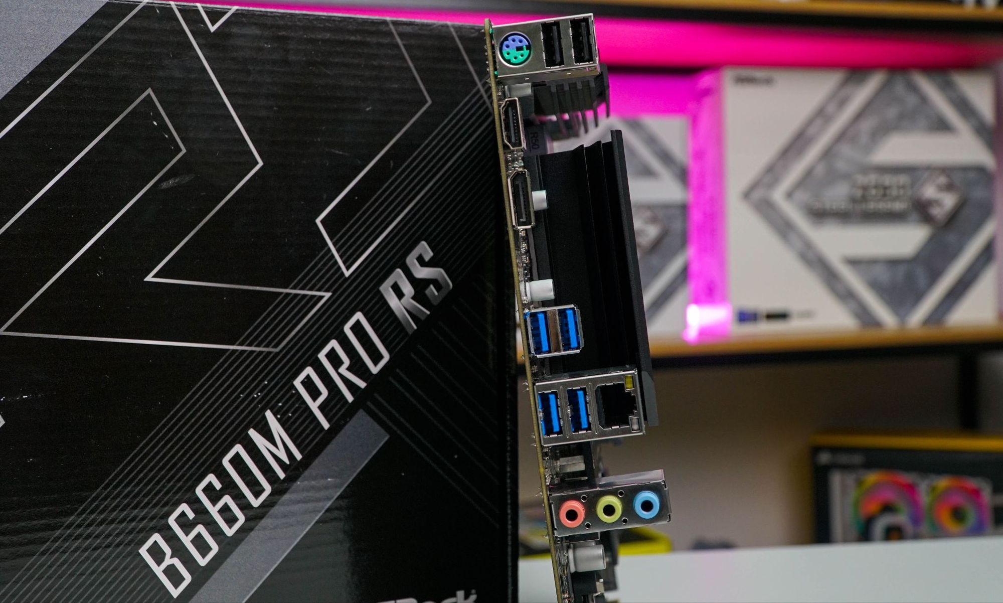 ASRock B660M Pro RS rear I/O panel