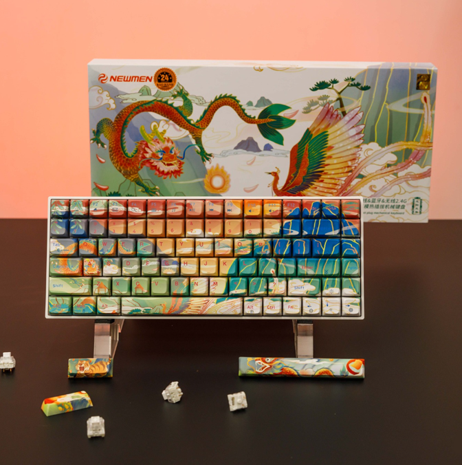 Newmen GM840 Pro keyboard with striking Long Phung Sum Vay design