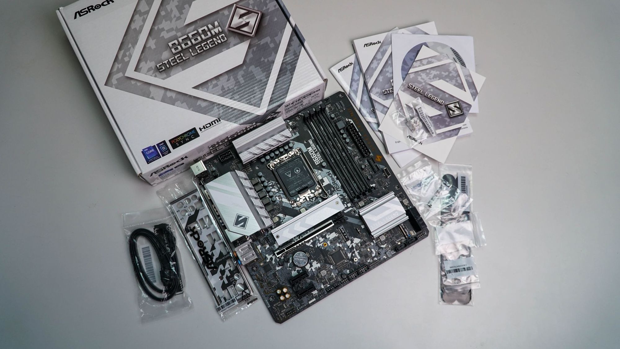 ASRock B660M Steel Legend packaging and accessories