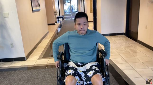 Khoa Pug after leg lengthening surgery