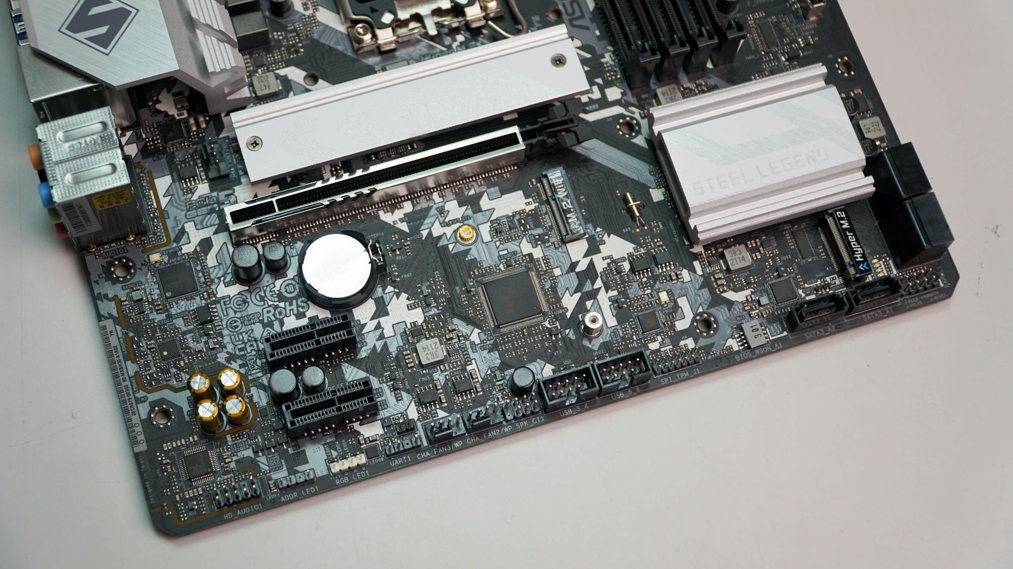 USB ports on ASRock B660M Steel Legend