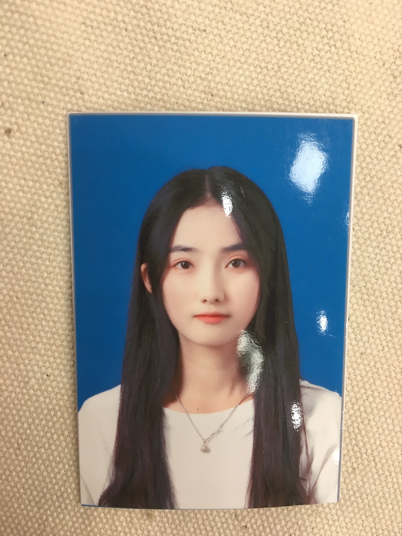 Hoai Thu's ID photo.
