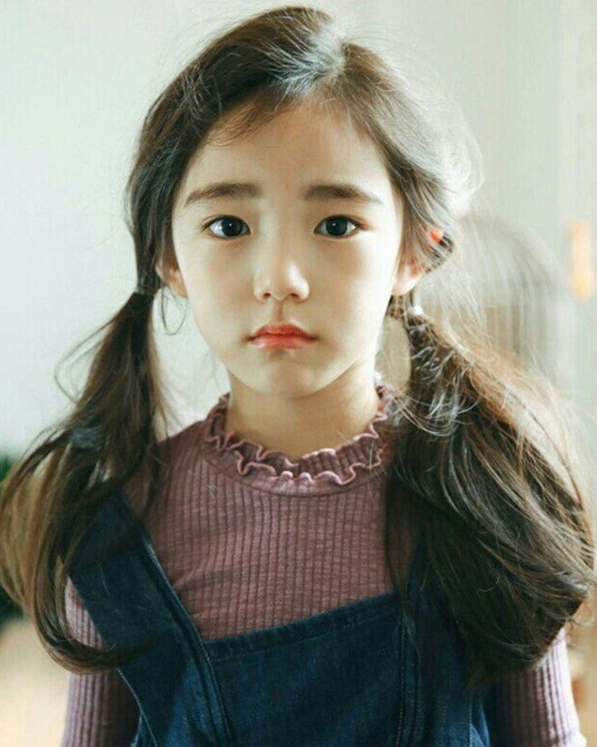 Lee Eun Chae as a child model