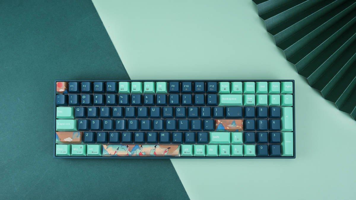Hand-painted keycaps on GM1000 Spring keyboard
