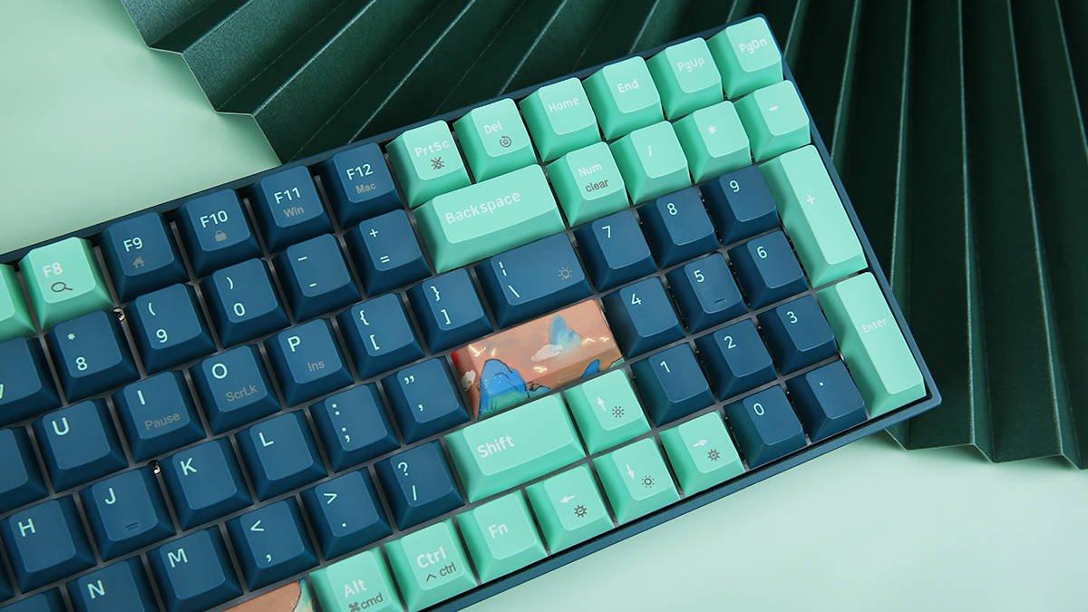 Compact layout of GM1000 Spring keyboard