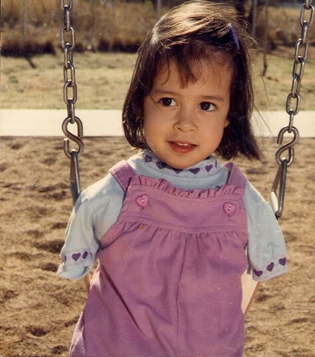 Jessica was born with a congenital disability, missing both arms.