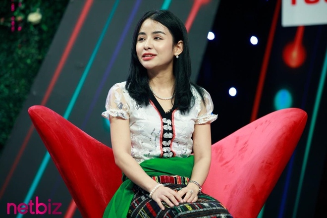 Thai ethnic girl Luong Thi Thuy Lam stirs buzz with her take on cooking