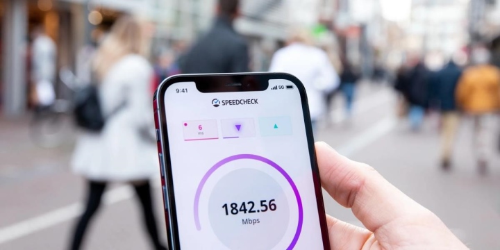 Although related to 5G, Colombia has yet to widely adopt this mobile network