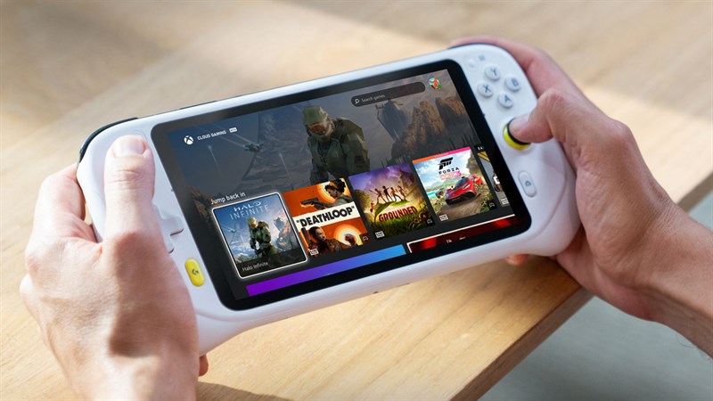 Logitech G Cloud handheld gaming device
