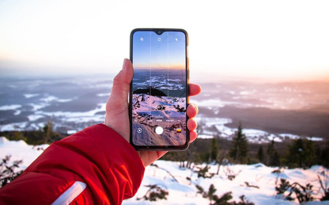 Why Phone Batteries Drain Faster in Cold Weather 1 photo 1665988522231 1665988522339704177389