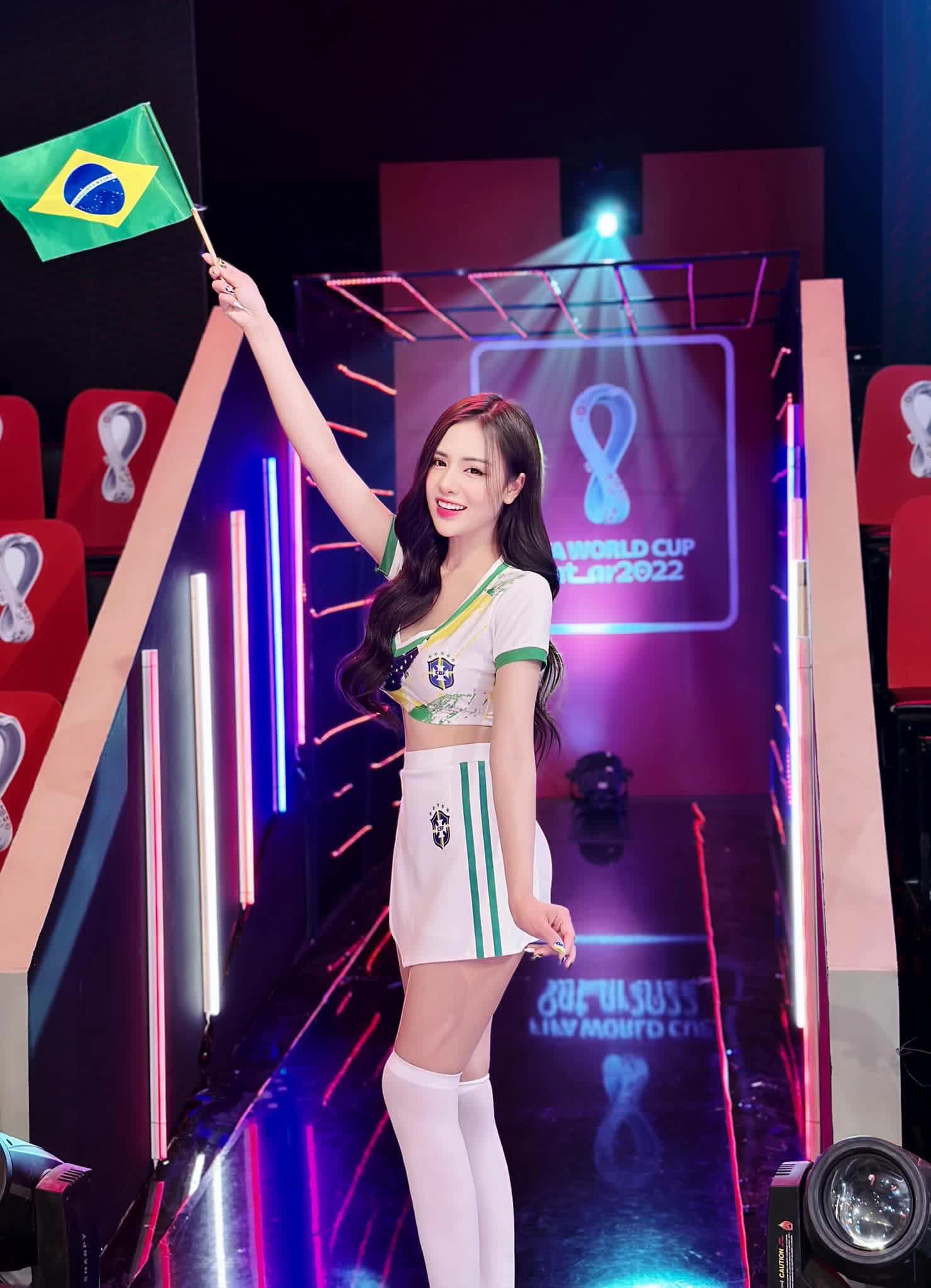 3 Vietnamese Women Go Viral During World Cup 2022 7 Cao Trang at the studio