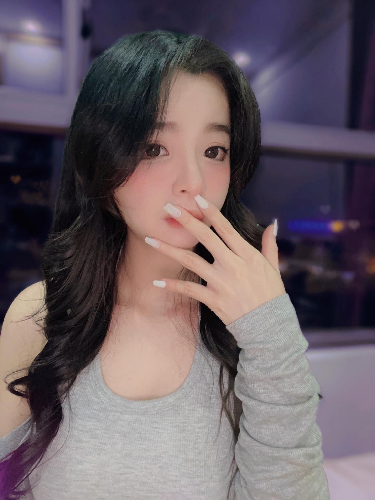 Vietnamese Streamer Mèo 2k4’s Bold Valentine’s Day Message Hits Fans Hard 3 Mèo 2k4 smiling confidently