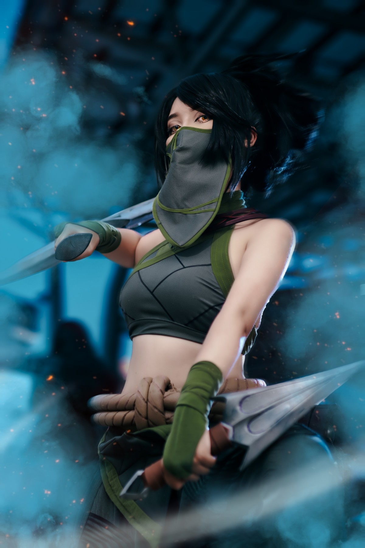 Top Cosplayers Shine at Vietnam Game Festival Finals 3 Cosplay Contest finalists on stage