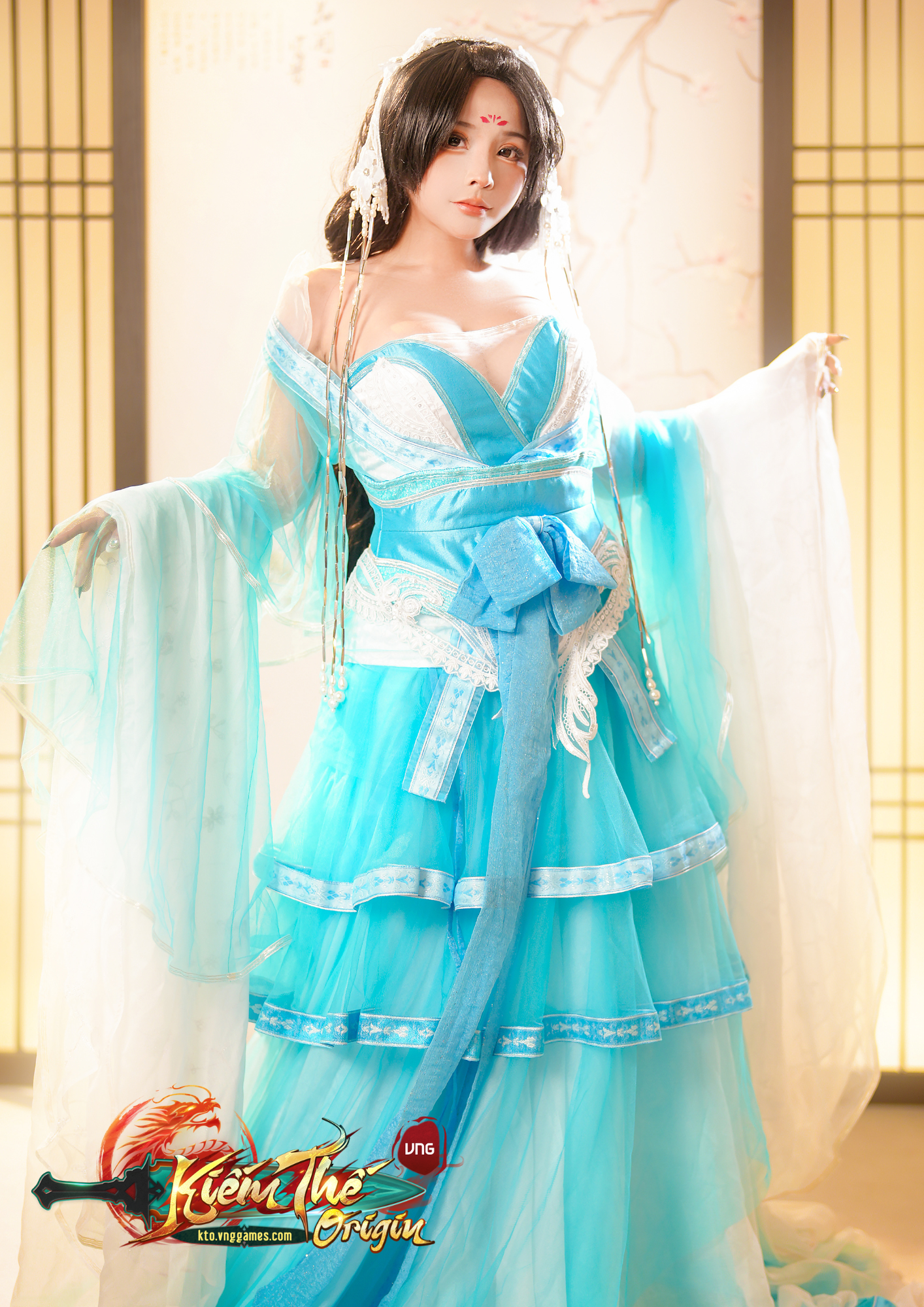 Sayo Momo as Bạch Thu Lâm cosplay