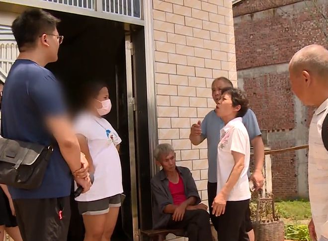Man Loses $9,000 Dowry, Husband Files for Divorce After 3 Days 3 Families argue fiercely