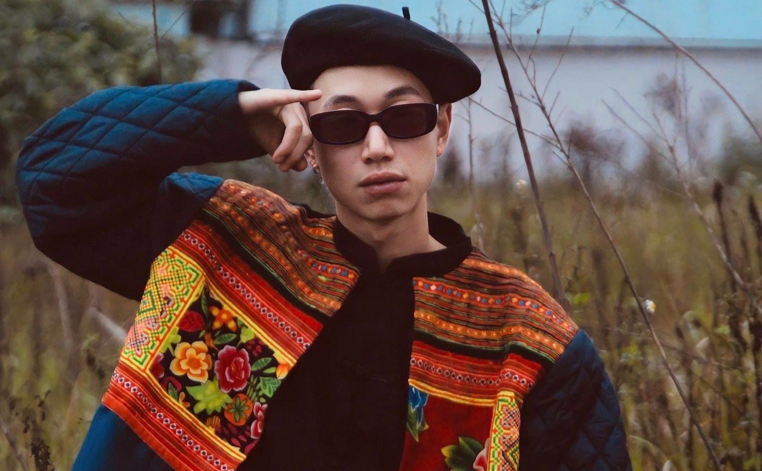 How Double2T and Masew Made 'À lôi' a Viral Rap Hit 3 Double2T is paving the way for rappers to bring traditional sounds into rap.