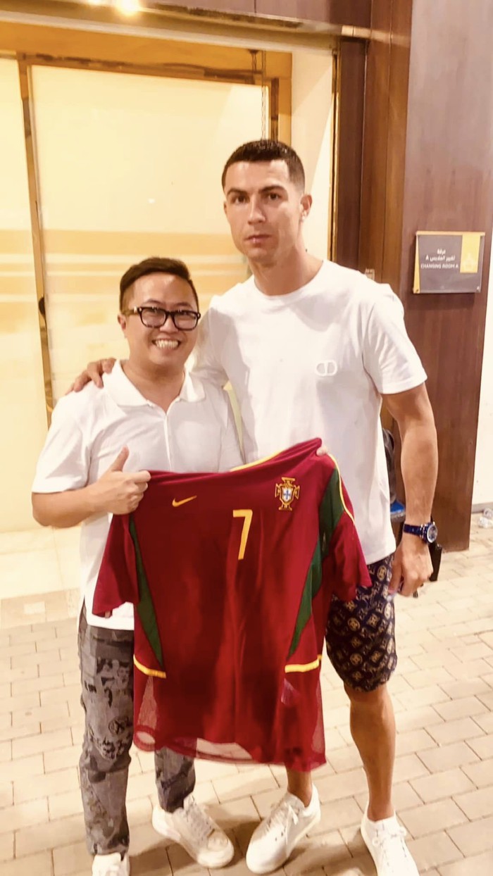 Meeting and working with celebrities (Photo: Pham Ngoc Quoc Cuong)