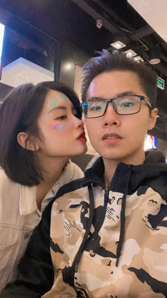 Lai Bâng Wins FMVP and Steals Hearts with Hilarious Skits 2 Lai Bâng's girlfriend Trang Six is a well-known beauty among young fans.