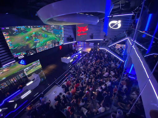 OEG’s cutting-edge LED screens, sound, and lighting systems are among the best in Vietnam.