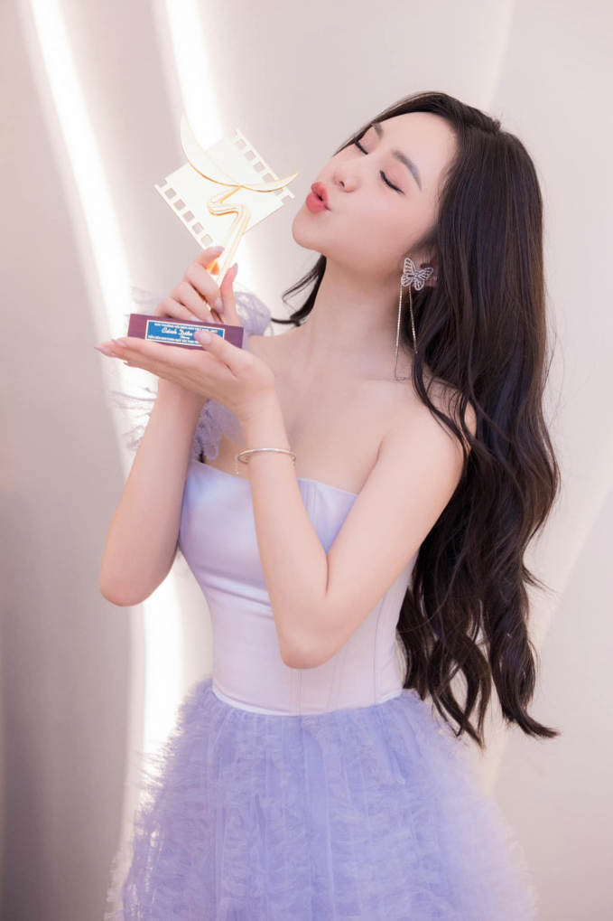 How Quỳnh Kool Shed Her 'Silly Hot Girl' Image to Shine as Prime Time Star 11 37598513331141714687263486664804874709957514n 1017 1701833302659 17018333027302063291529