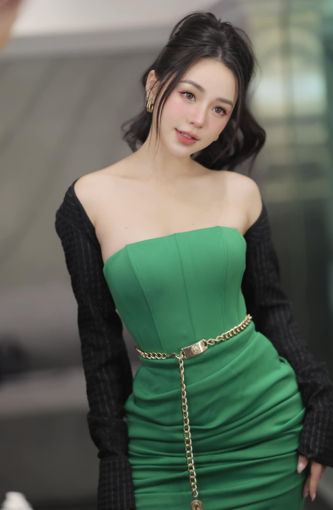 How Quỳnh Kool Shed Her 'Silly Hot Girl' Image to Shine as Prime Time Star 9 38138092231257522742349342006376404859222540n 1017 1701833301543 17018333016121848860100