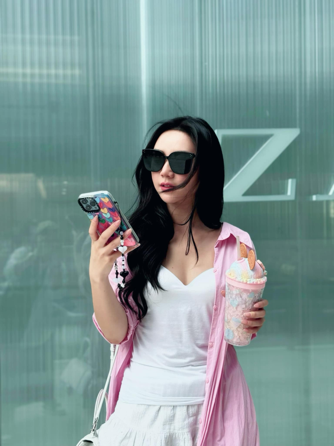 How Quỳnh Kool Shed Her 'Silly Hot Girl' Image to Shine as Prime Time Star 7 40432106631708880330546916221396858788947596n 1017 1701833299113 17018332991771615159099