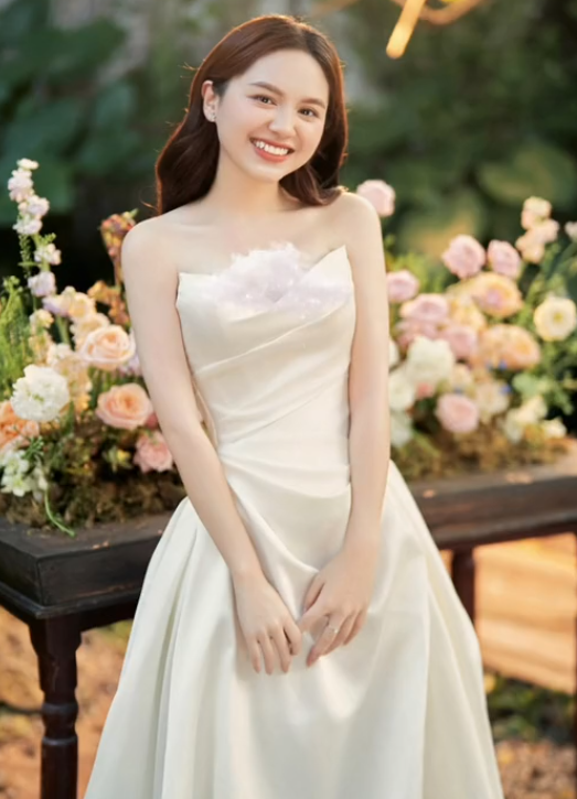TikToker Đặng Thu Hà Opens Up About Her Sudden Wedding 9 screenshot 2023 12 08 165140 1702031024285316500330