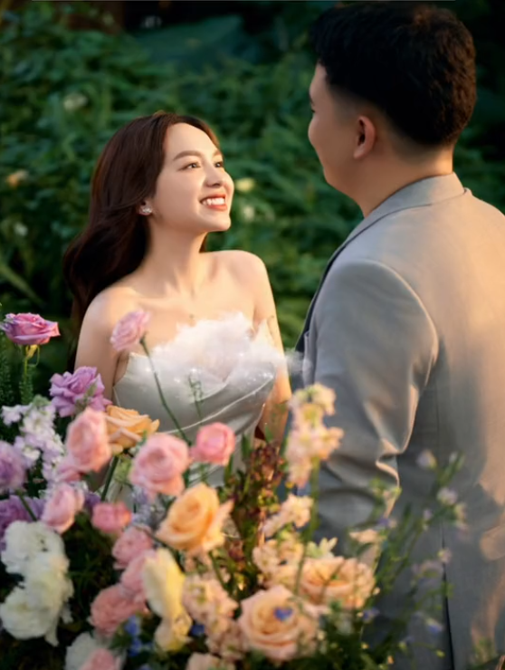 TikToker Đặng Thu Hà Opens Up About Her Sudden Wedding 10 screenshot 2023 12 08 165156 1702031024239843329376