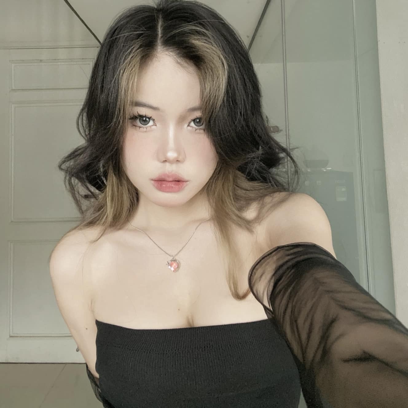 Ex of Famous LoL Marksman Faces Shocking Truth After Breakup 3 Mac Phuong Vi makeup look