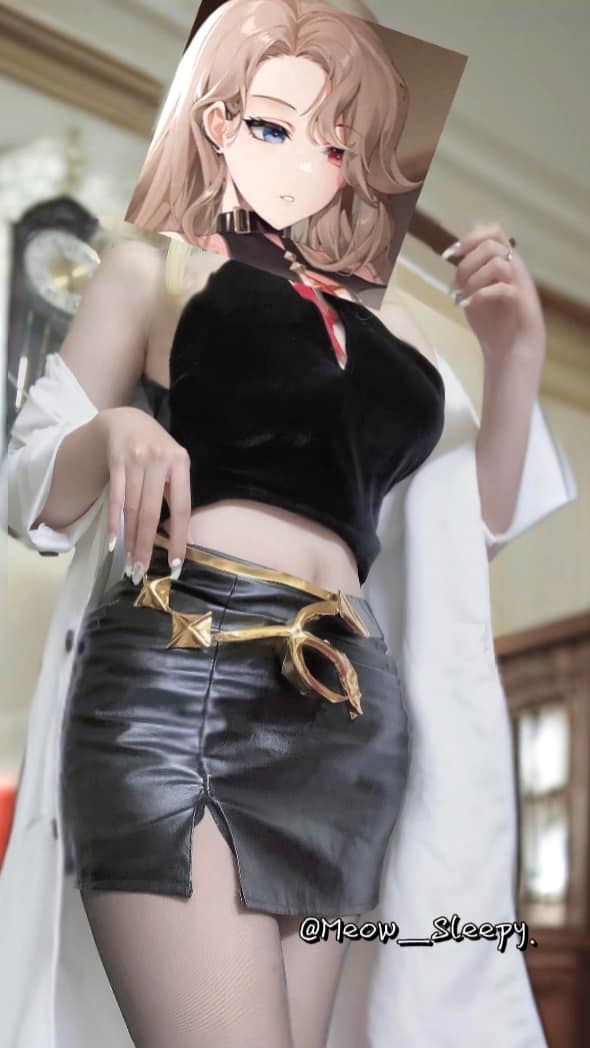 Ngoc Yen cosplay close-up