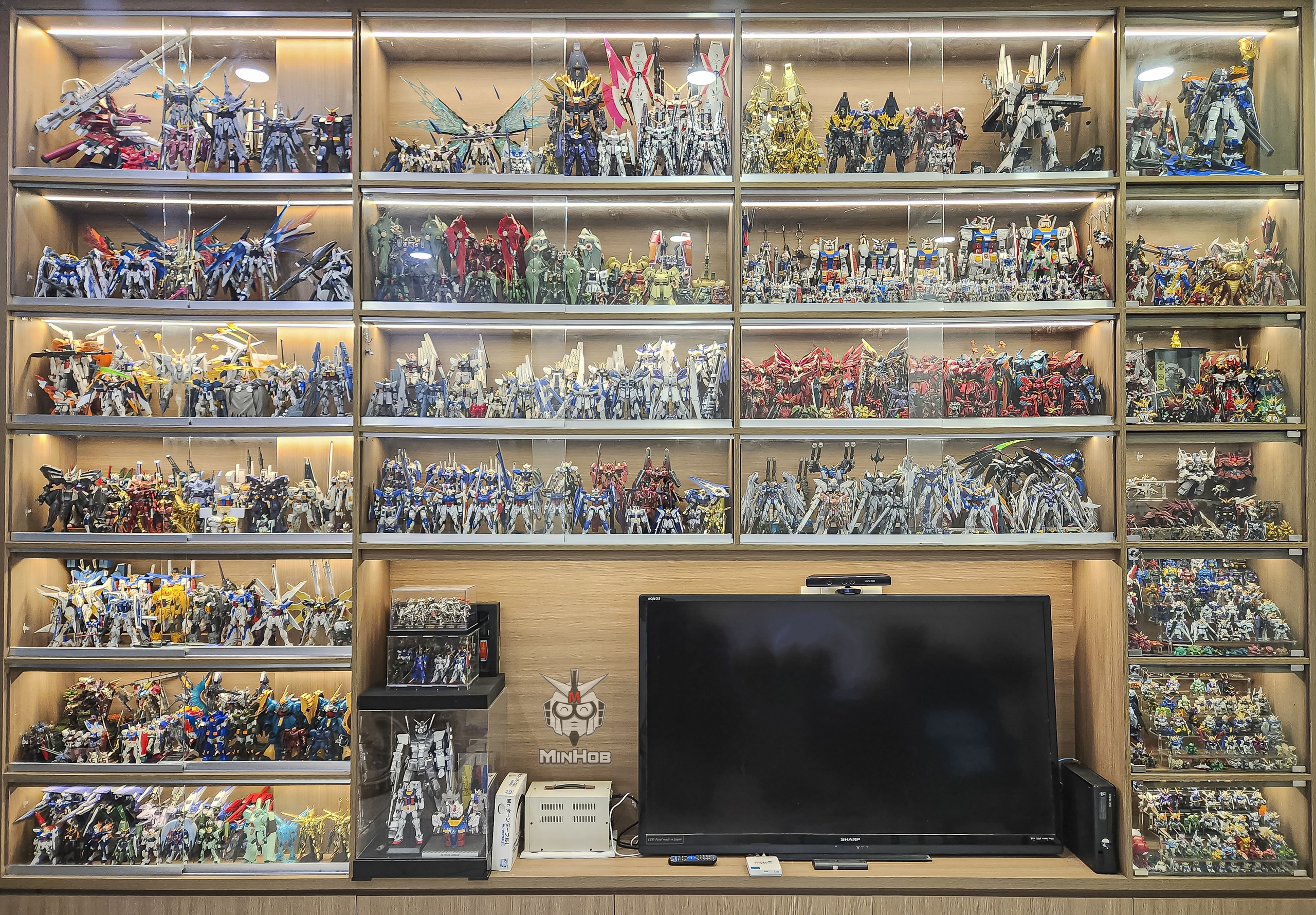 Collector Shows Off Massive Gundam Model Collection After 11 Years 9 f2 17075280706662068947005