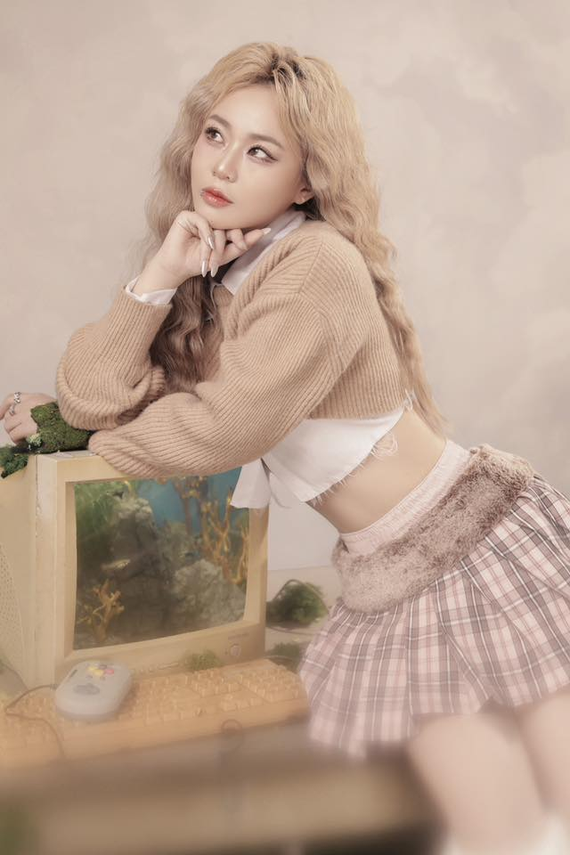 MisThy Stuns Fans with Fresh, Sweet New Look for New Year 5 MisThy sweet new style