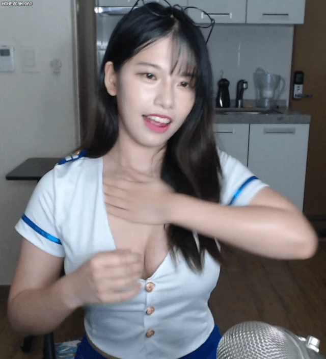 Streamer Sparks Buzz Sharing Private Chat with Idol Kim Jae Joong 2 photo 1710384294202 17103842943974576470