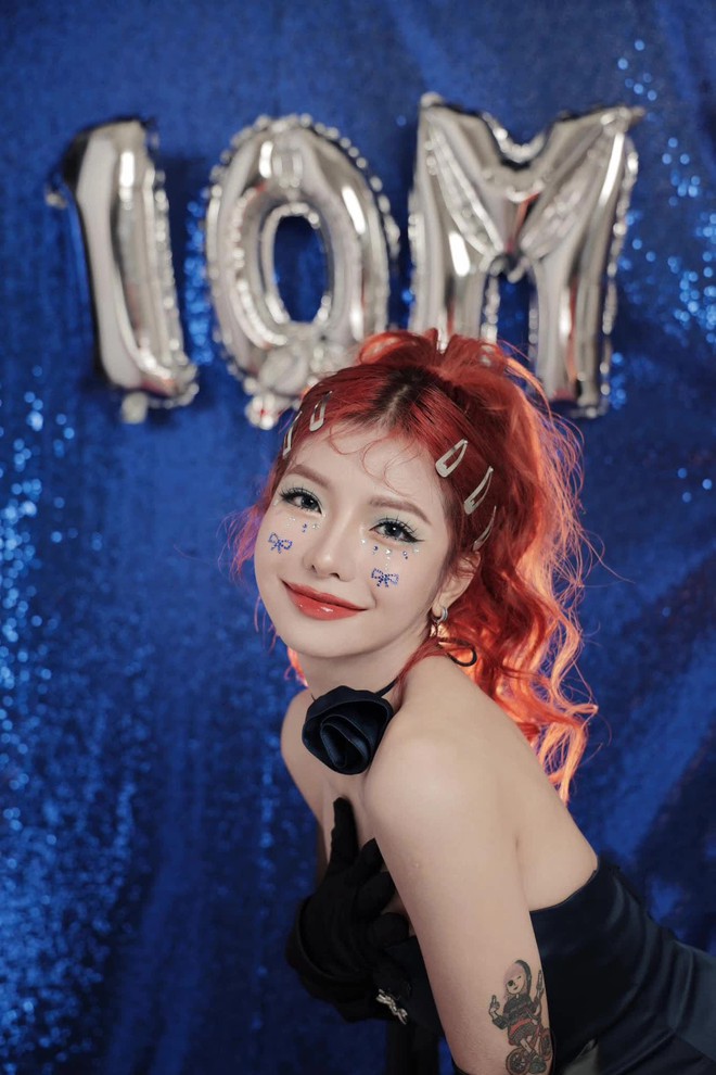 Besides her impressive dance skills, Ciin has a standout look and was dubbed 'Vietnam's Lisa' by netizens.