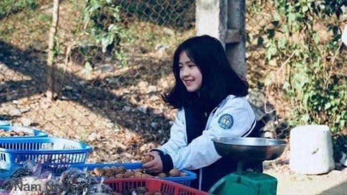 From Street Seller to Star: Vang Thi Sinh’s Stunning Transformation 1 Vang Thi Sinh as a young street seller
