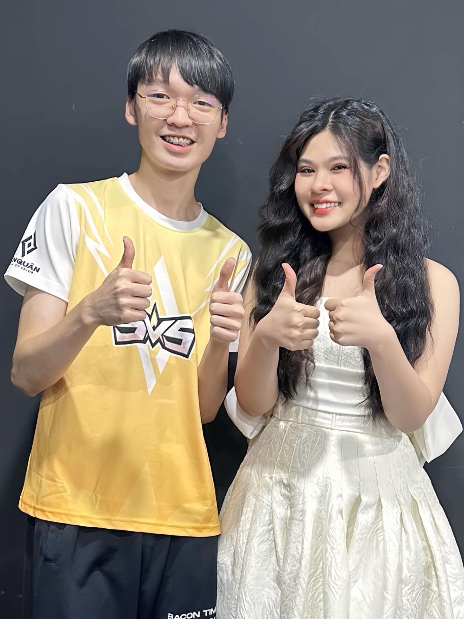 Latest photo of MC Kim Ngân at an Arena of Valor event.