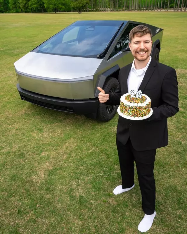 MrBeast Gives Away Teslas While Khoa Pug Plans Moon Reviews 2 MrBeast giving away money