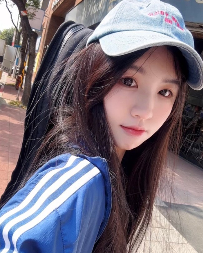 Angela Chong Proves Subtle Style Still Wins Fans 1 Angela Chong streamer portrait